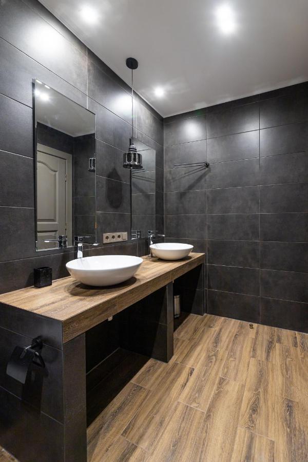 3 Room Apartments On Galytska Львів Екстер'єр фото